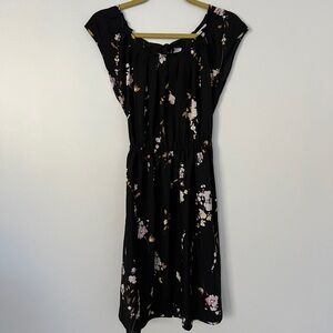 Floral Pleat Scoop Dress